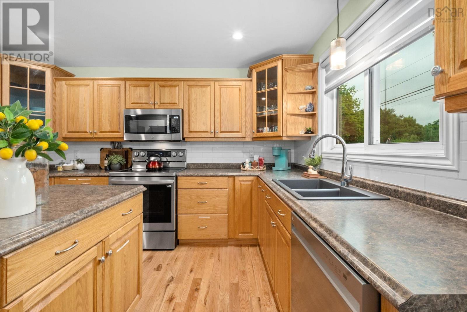 192 Gabriel Road, Falmouth, Nova Scotia  B0P 1L0 - Photo 8 - 202518308