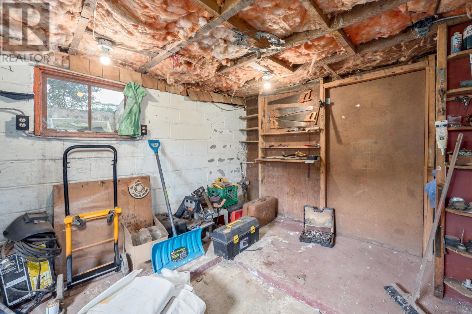 18 Shaw Avenue, Yarmouth, Nova Scotia  B5A 2T9 - Photo 22 - 202518398