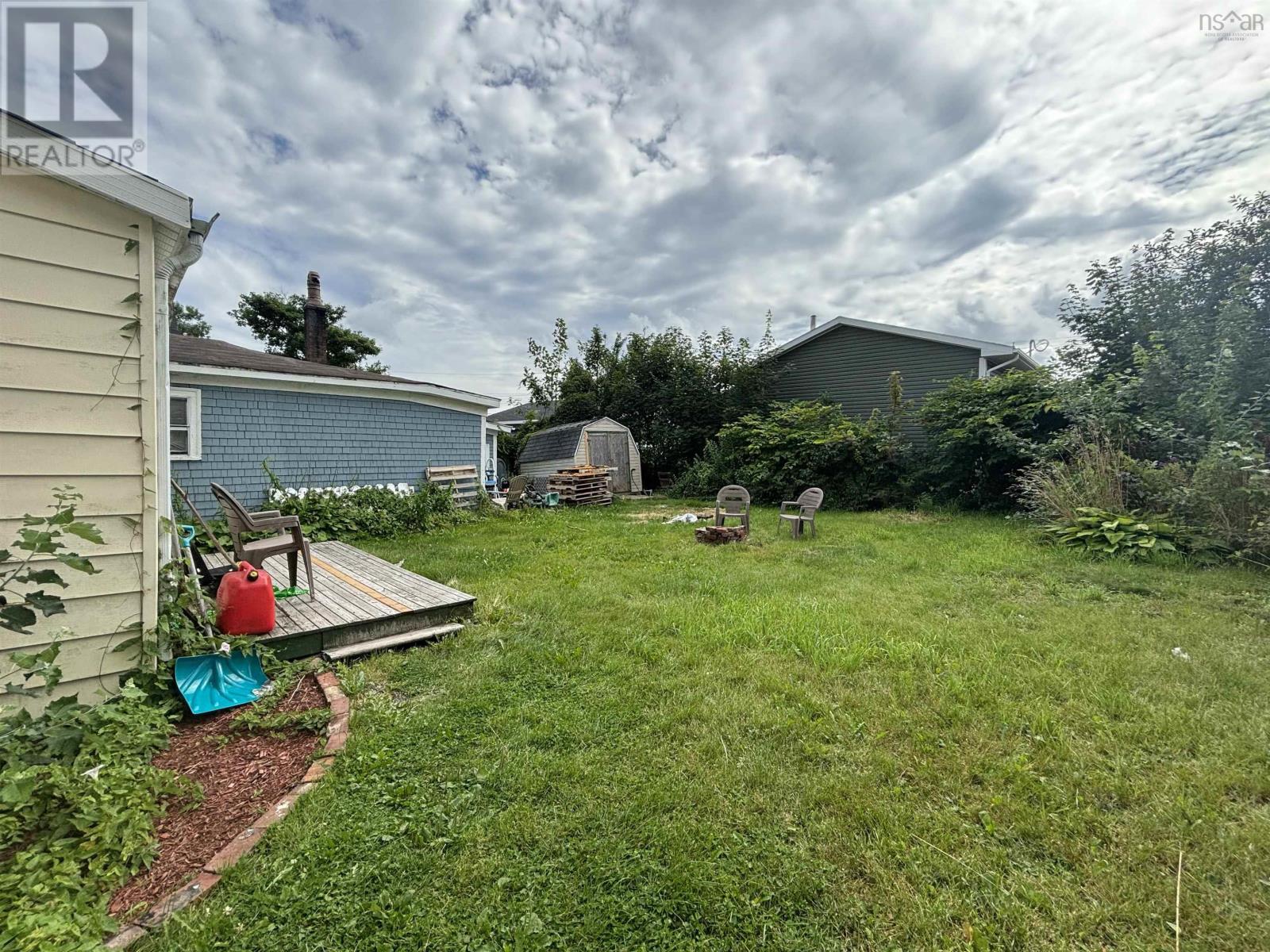 16 Fletcher St, Glace Bay, Nova Scotia  B1A 3E3 - Photo 6 - 202518856