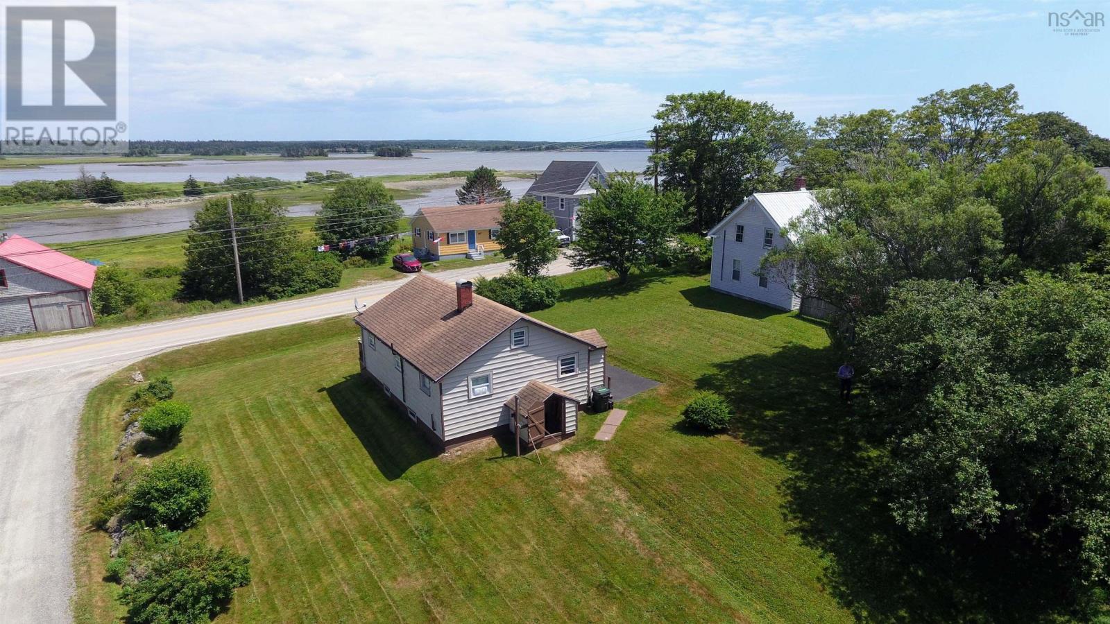 504 Highway 335,, West Pubnico, Nova Scotia  B0W 3S0 - Photo 2 - 202518938