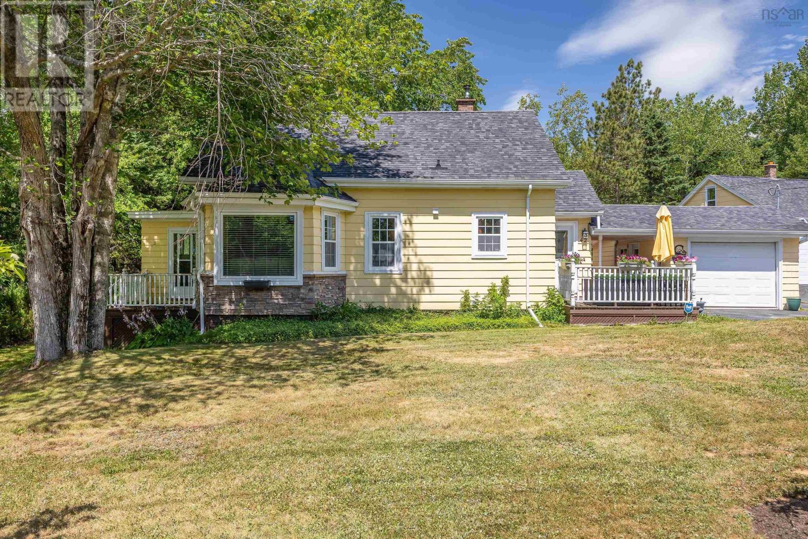 42 Oldham Road, enfield, Nova Scotia