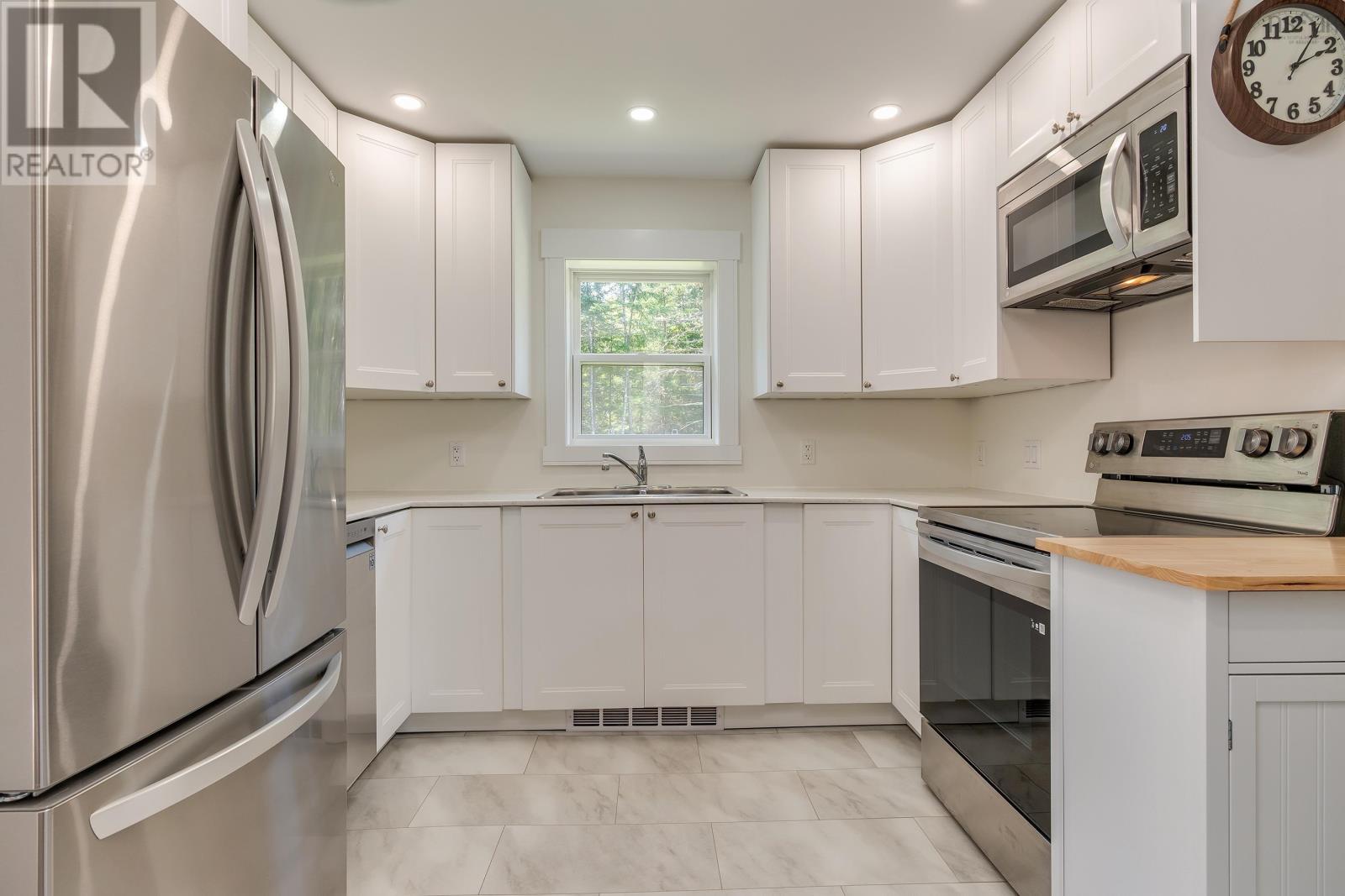 20 Howard Stevens Walk, Clam Harbour, Nova Scotia  B0J 2L0 - Photo 11 - 202519212