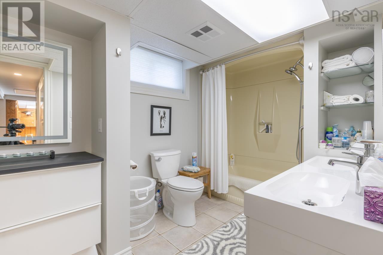 89 Pond Road, Lower West Pubnico, Nova Scotia  B0W 2C0 - Photo 34 - 202519253