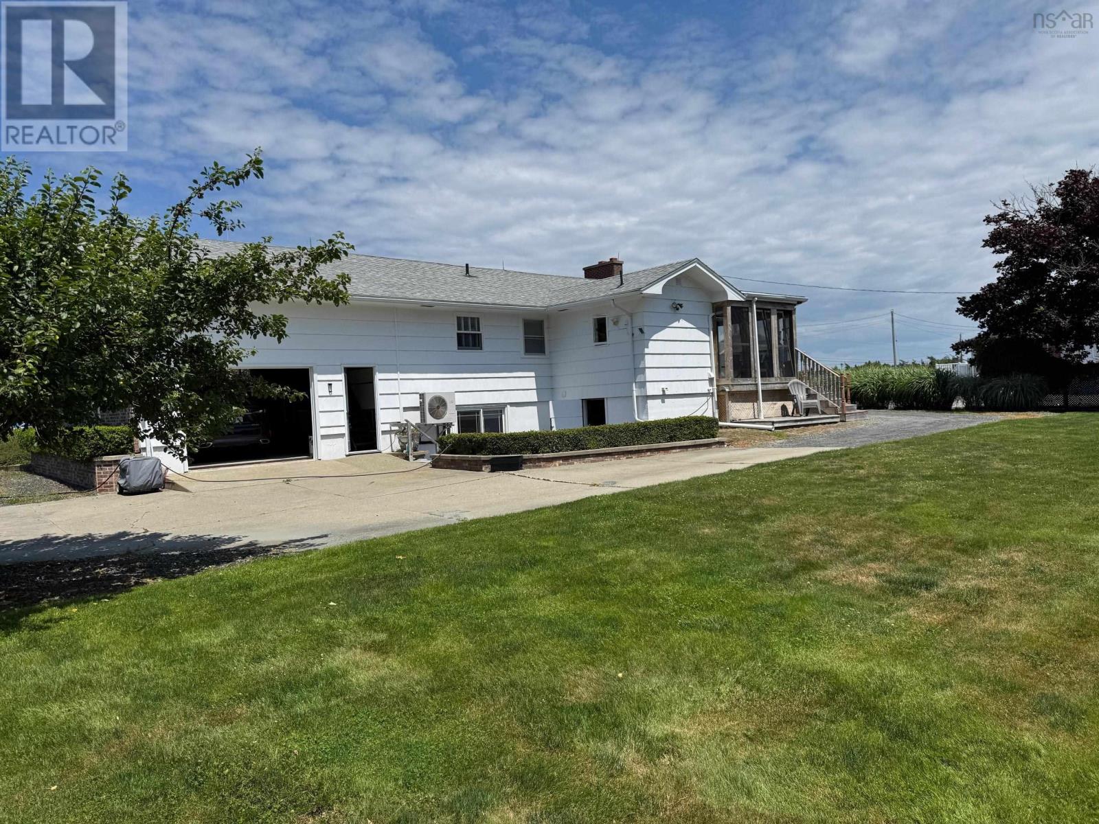 89 Pond Road, Lower West Pubnico, Nova Scotia  B0W 2C0 - Photo 6 - 202519253