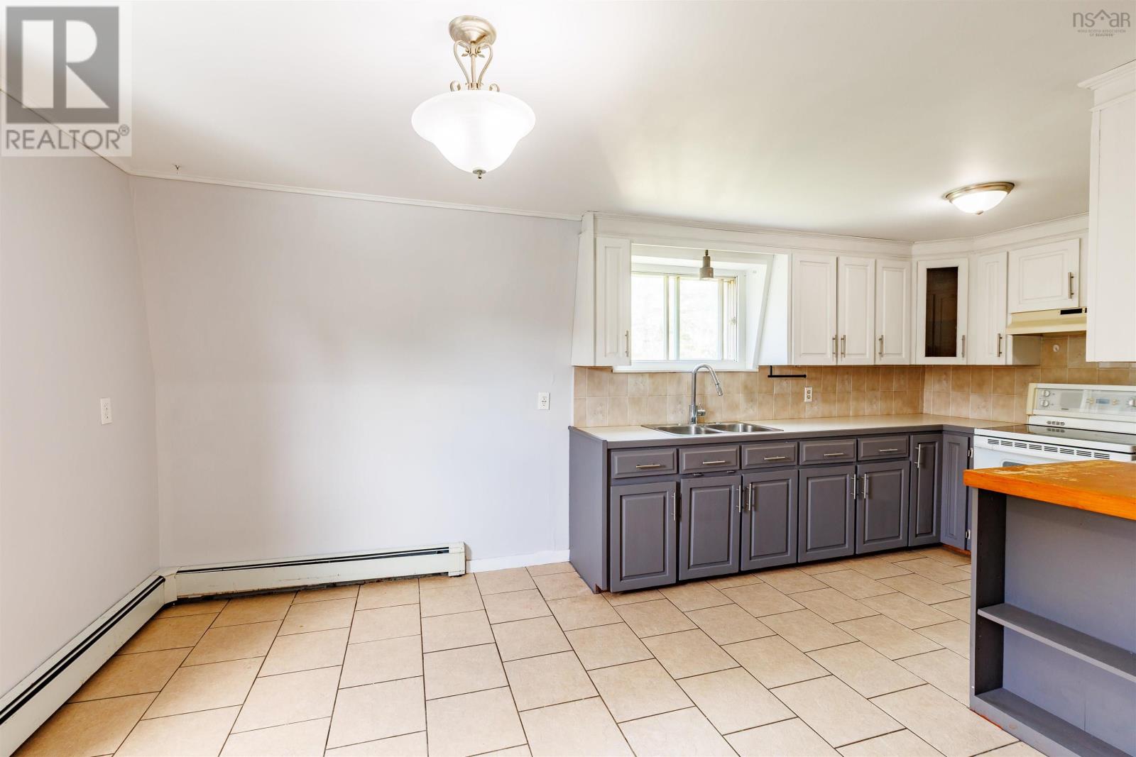 2113 Highway 334 Highway, Upper Wedgeport, Nova Scotia  B0W 1B0 - Photo 3 - 202519683