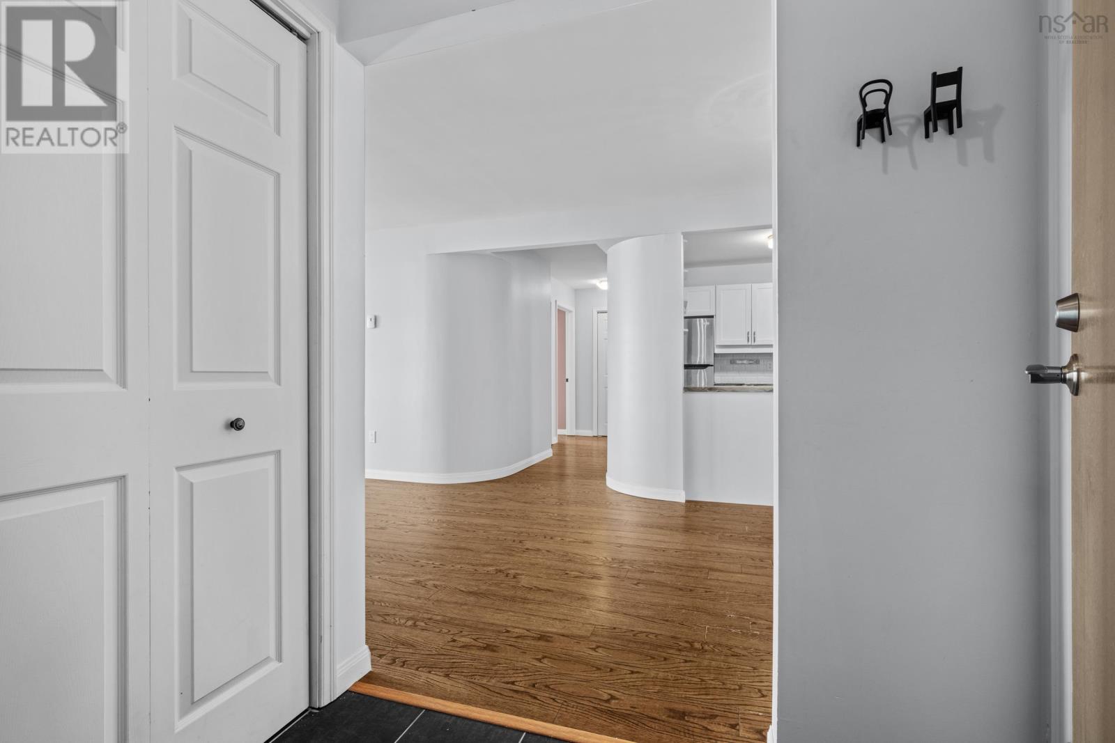 421 96 Moirs Mill Road, Bedford, Nova Scotia  B4A 3Y2 - Photo 3 - 202519736