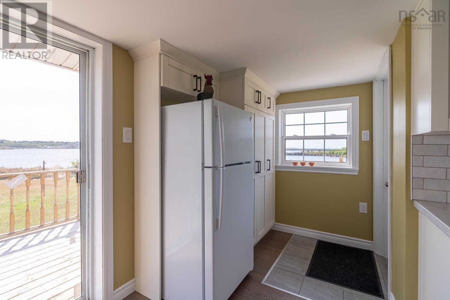 189 Boudreauville Road, Petit-De-Grat, Nova Scotia  B0E 2L0 - Photo 11 - 202519762