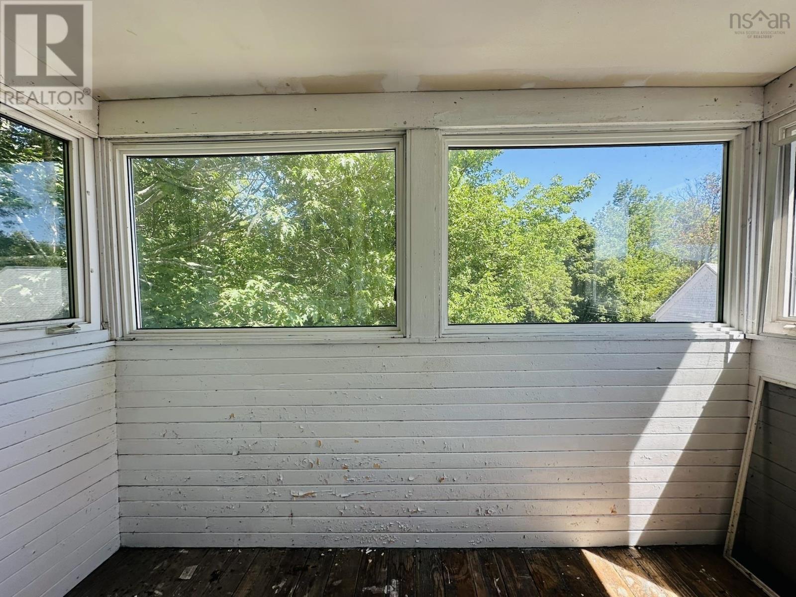 12 Fairview Avenue, Stellarton, Nova Scotia  B0K 1S0 - Photo 35 - 202520030