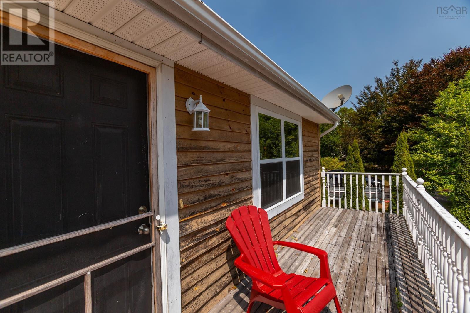 1 Pinecrest Drive, Middleton, Nova Scotia  B0S 1P0 - Photo 12 - 202520110