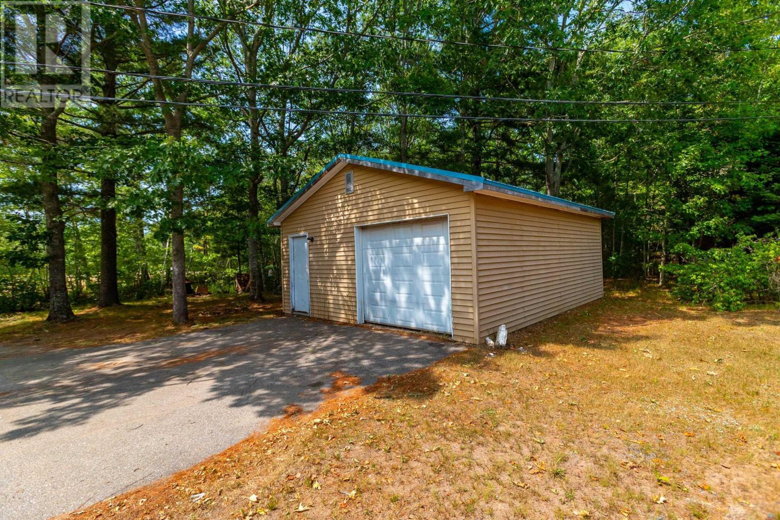 1 Pinecrest Drive, Middleton, Nova Scotia  B0S 1P0 - Photo 14 - 202520110