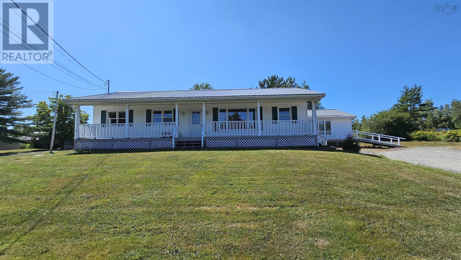 1066 Highway 2, Hilden, Nova Scotia  B0N 1C0 - Photo 2 - 202520136