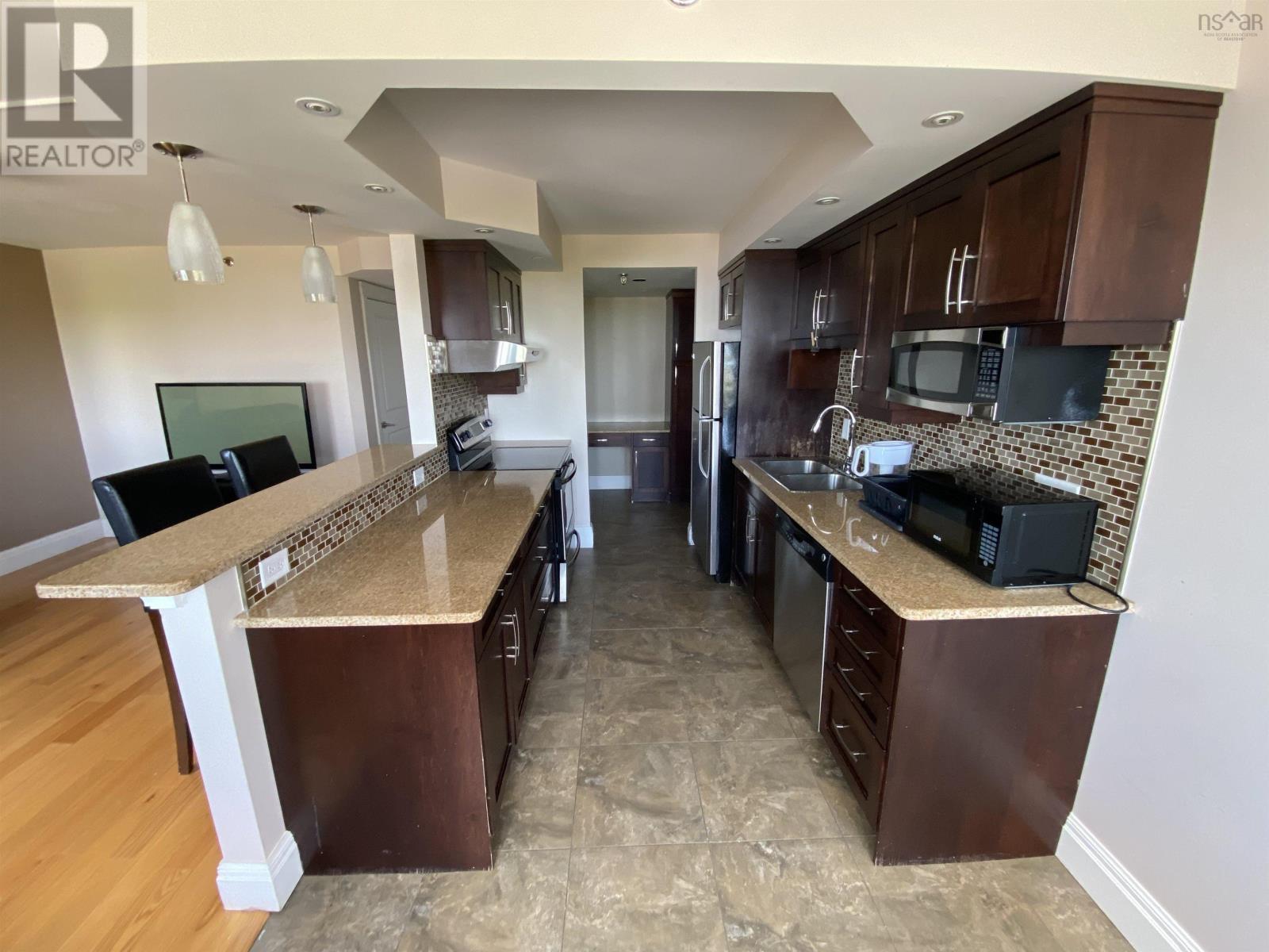 619 45 Vimy Avenue, Halifax, Nova Scotia  B3M 4C5 - Photo 10 - 202520166