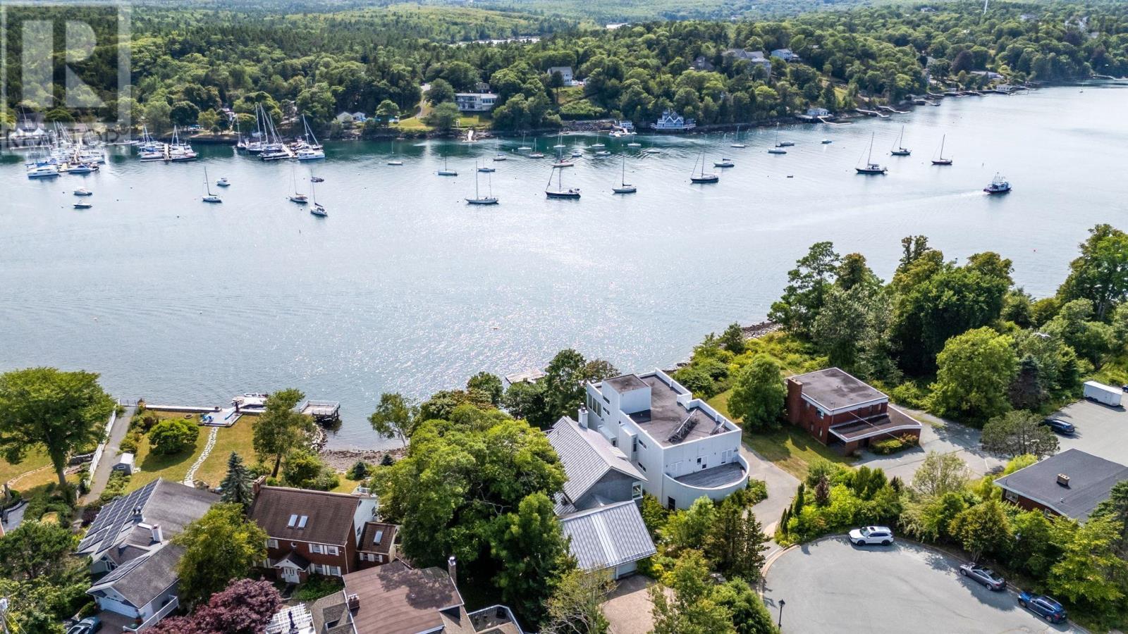 5954 Mcculloch Court, Halifax, Nova Scotia  B3H 4S9 - Photo 2 - 202520225