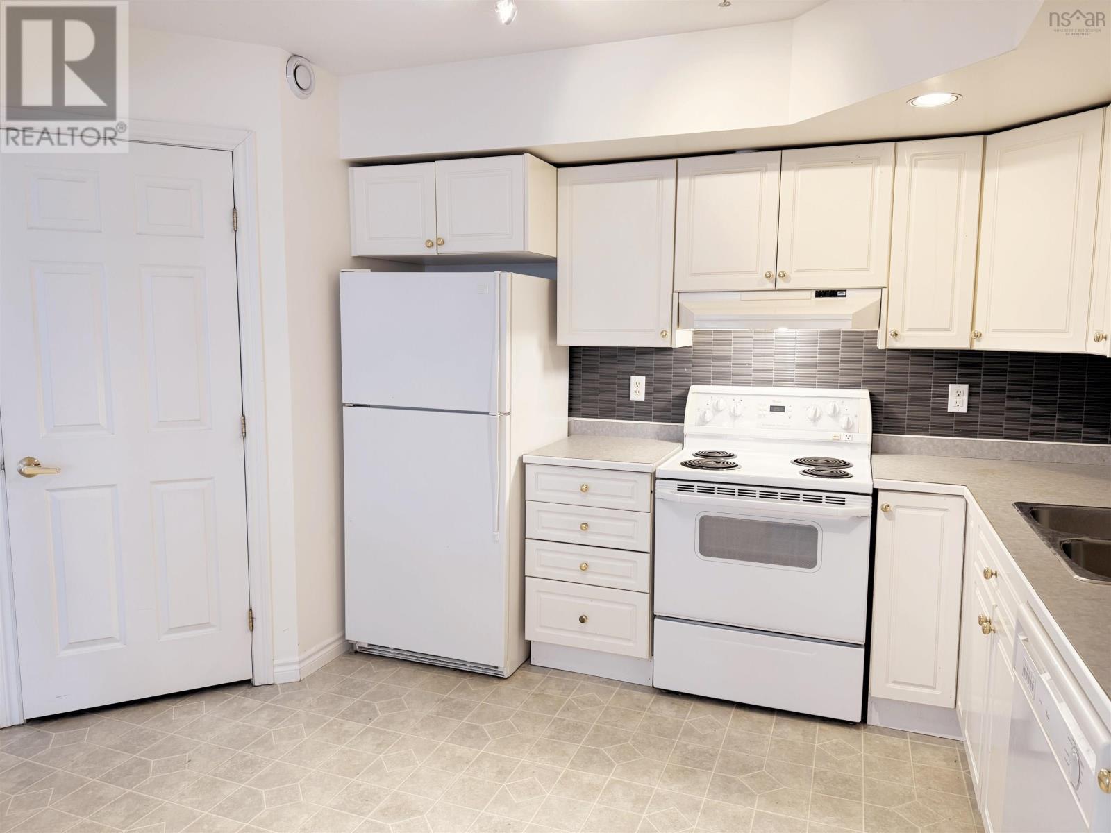 507 1041 Wellington Street, Halifax, Nova Scotia  B3H 4P5 - Photo 3 - 202520239