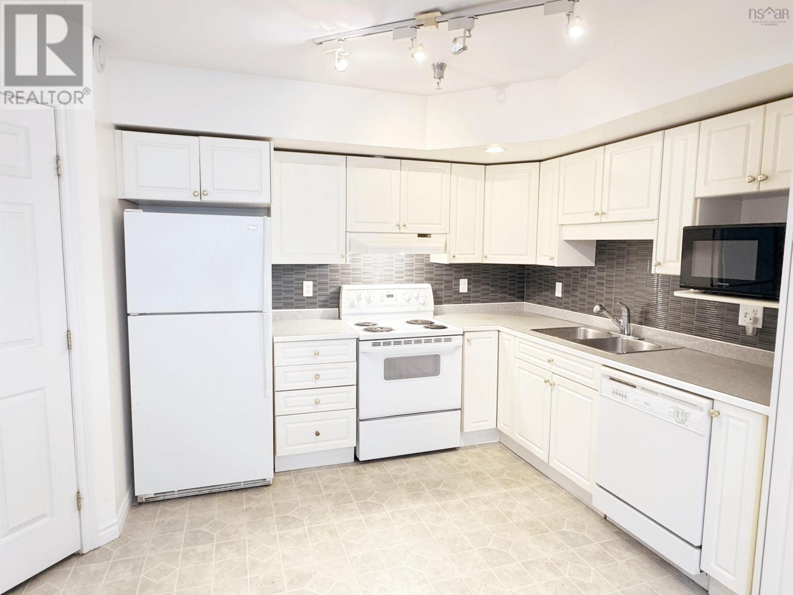 507 1041 Wellington Street, Halifax, Nova Scotia  B3H 4P5 - Photo 4 - 202520239