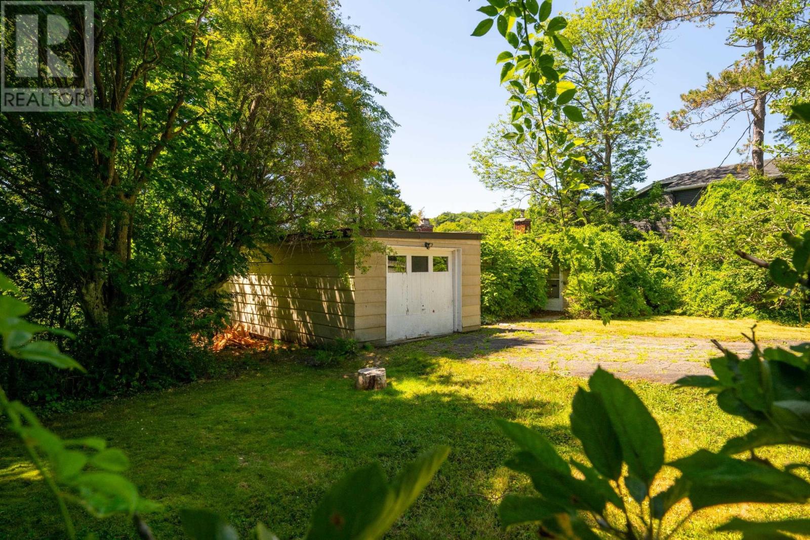 609 Shore Drive, Bedford, Nova Scotia  B4A 2E2 - Photo 15 - 202520360