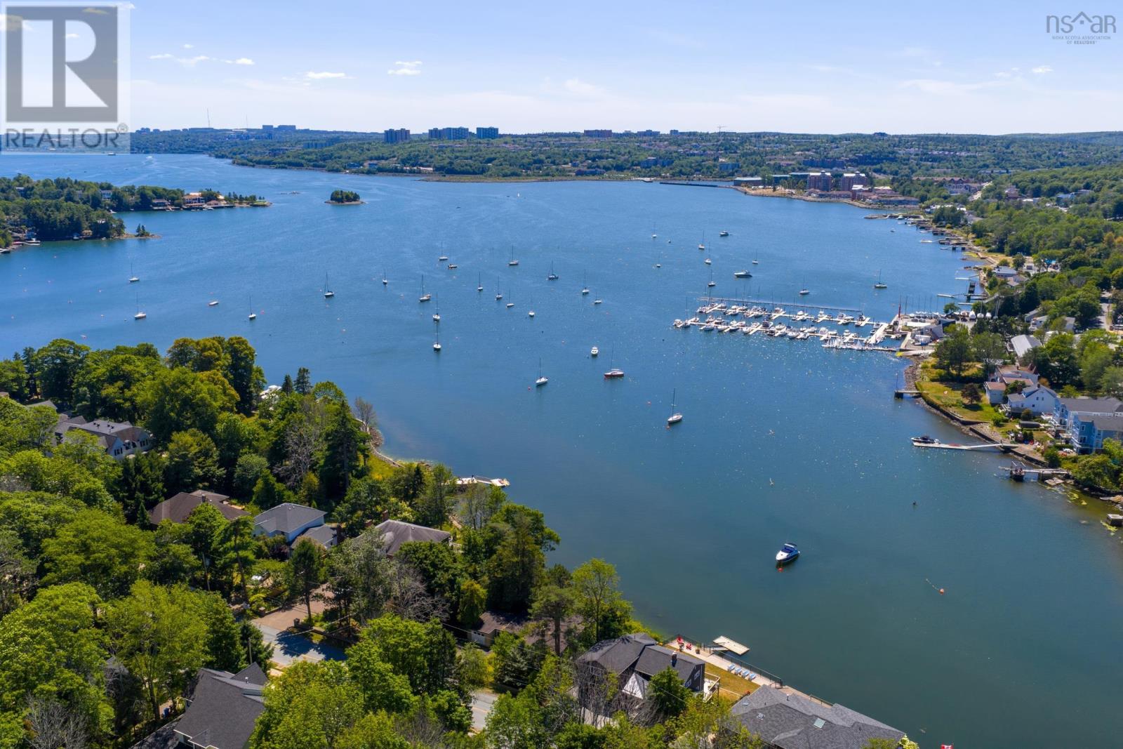 609 Shore Drive, Bedford, Nova Scotia  B4A 2E2 - Photo 4 - 202520360