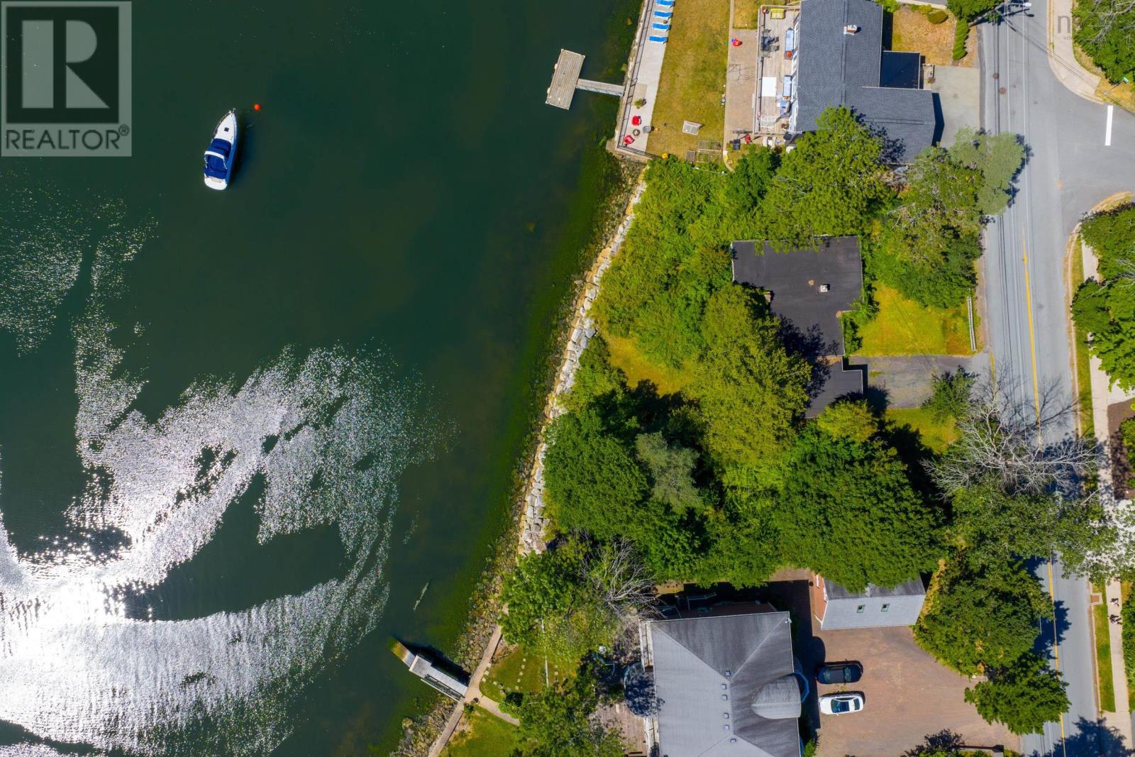 609 Shore Drive, Bedford, Nova Scotia  B4A 2E2 - Photo 5 - 202520360