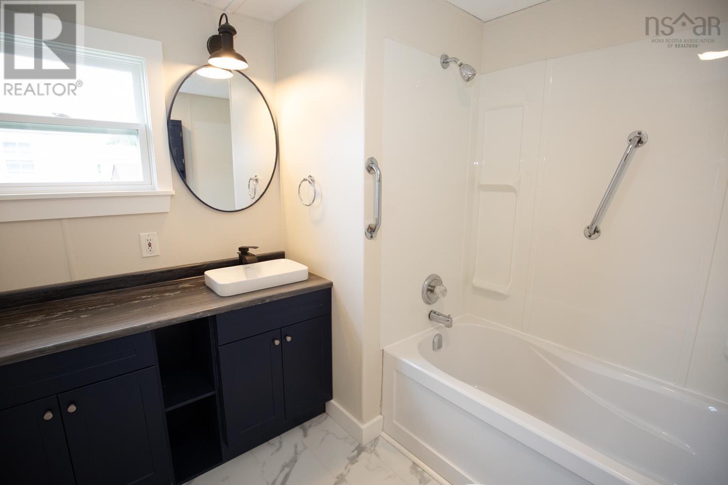 21 College Court, Bible Hill, Nova Scotia  B2N 6P3 - Photo 11 - 202520717