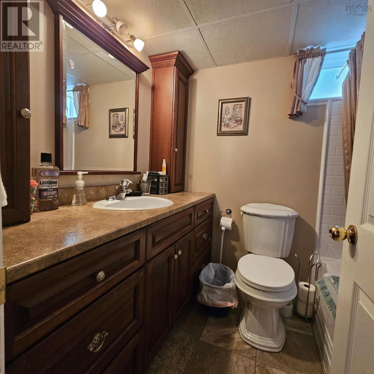 37 Stacey Avenue, North Sydney, Nova Scotia  B2A 3P3 - Photo 32 - 202520766