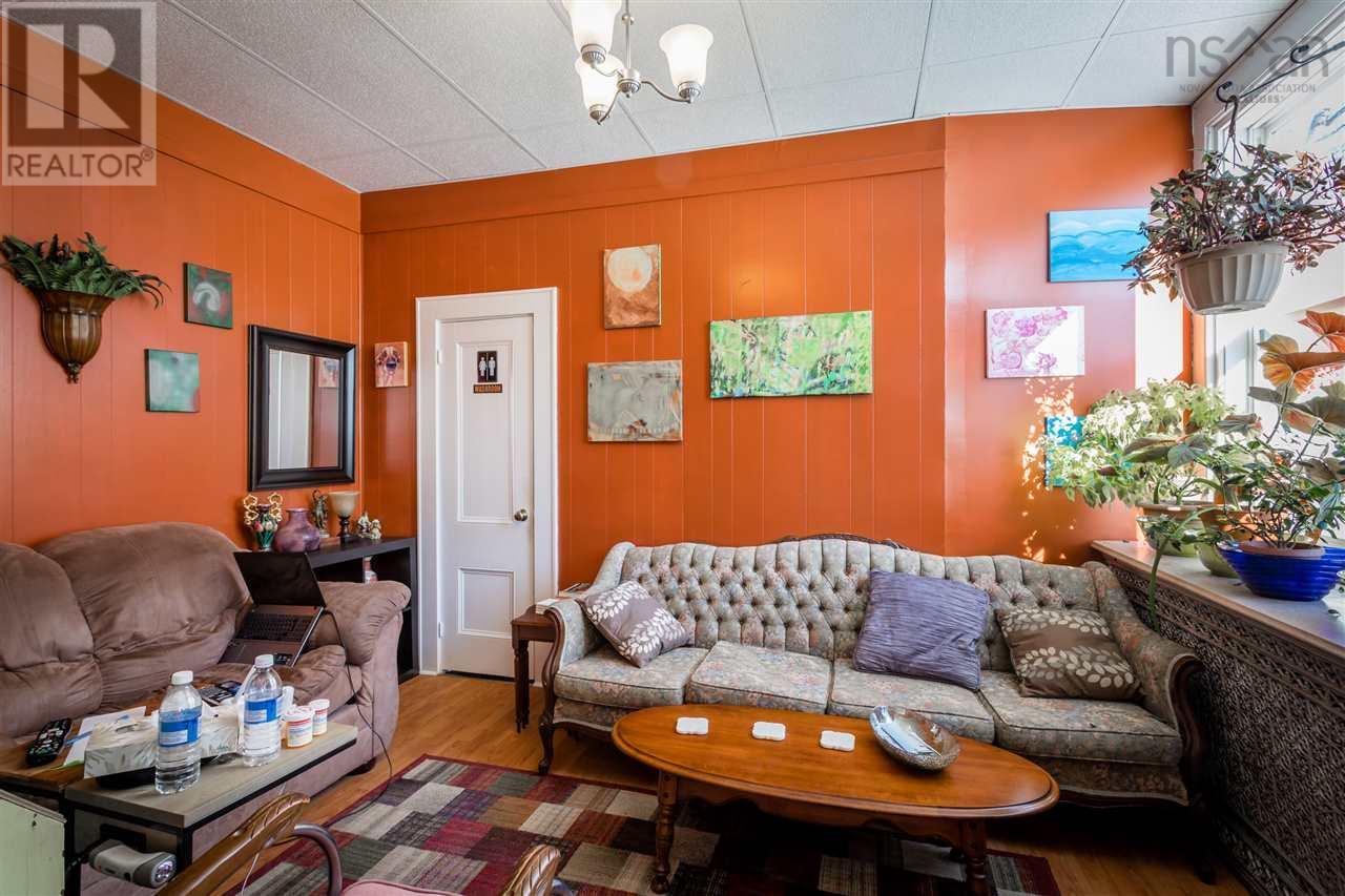 641 Main Street, Yarmouth, Nova Scotia  B5A 1K2 - Photo 20 - 202520937