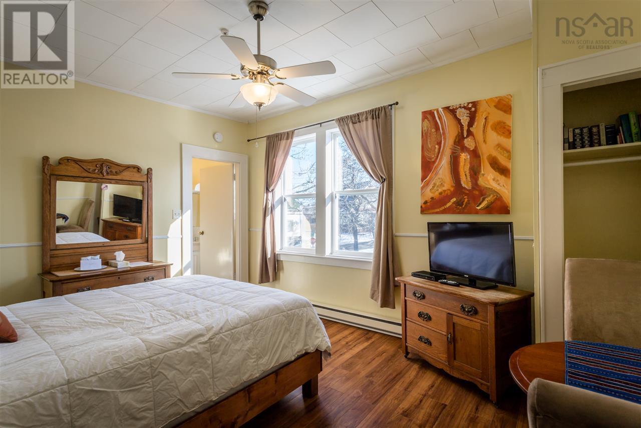 641 Main Street, Yarmouth, Nova Scotia  B5A 1K2 - Photo 7 - 202520937