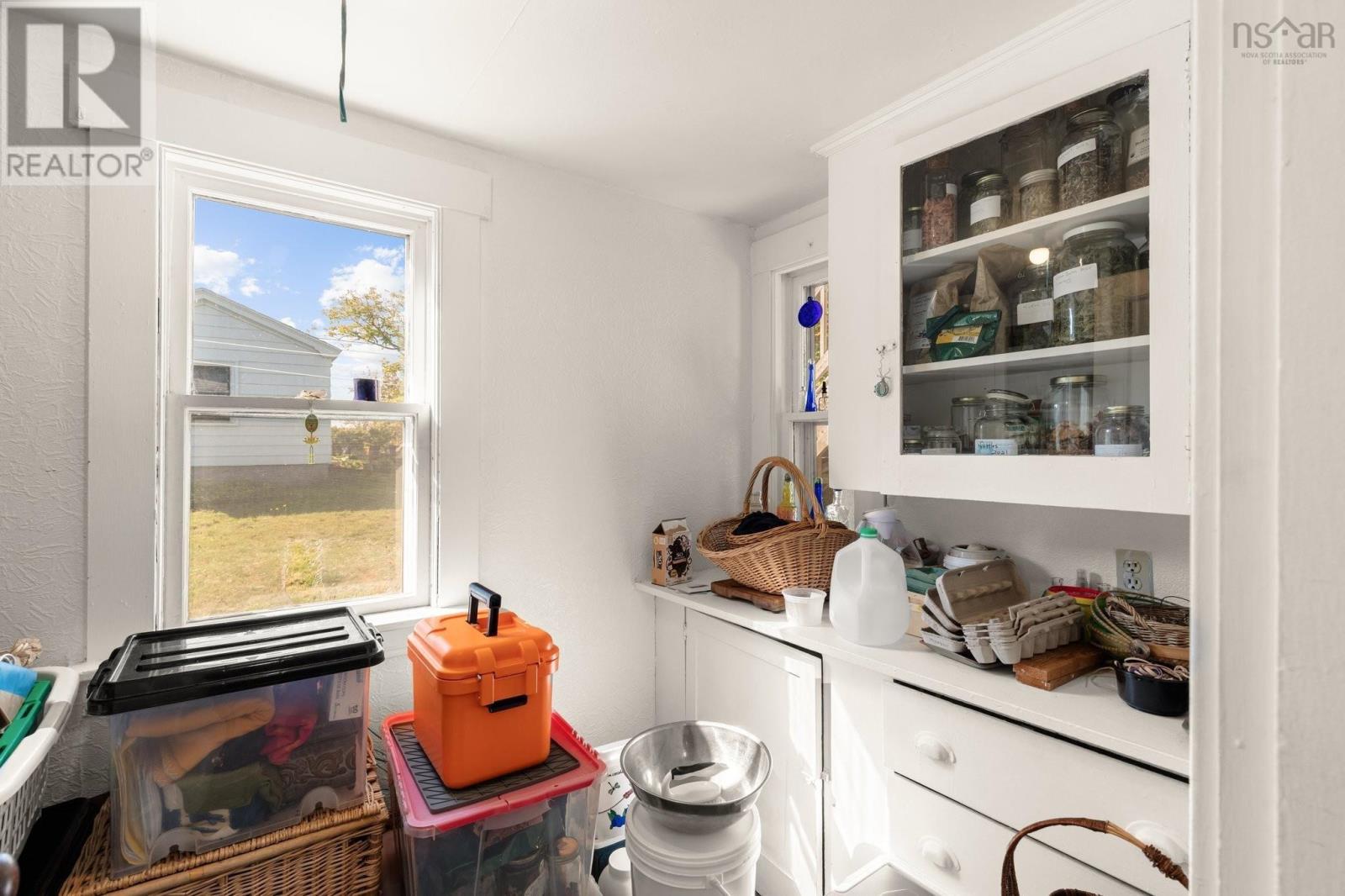 94 Hopson Street, Lunenburg, Nova Scotia  B0J 2C0 - Photo 12 - 202520946