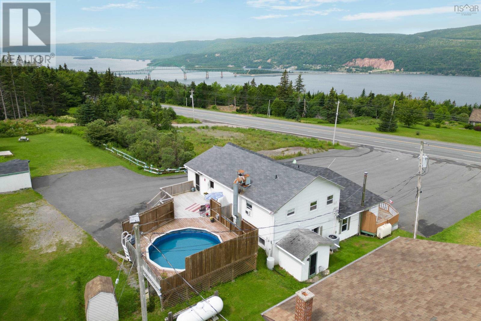 785 105 Highway, Boularderie East, Nova Scotia  B1X 1J6 - Photo 4 - 202521229