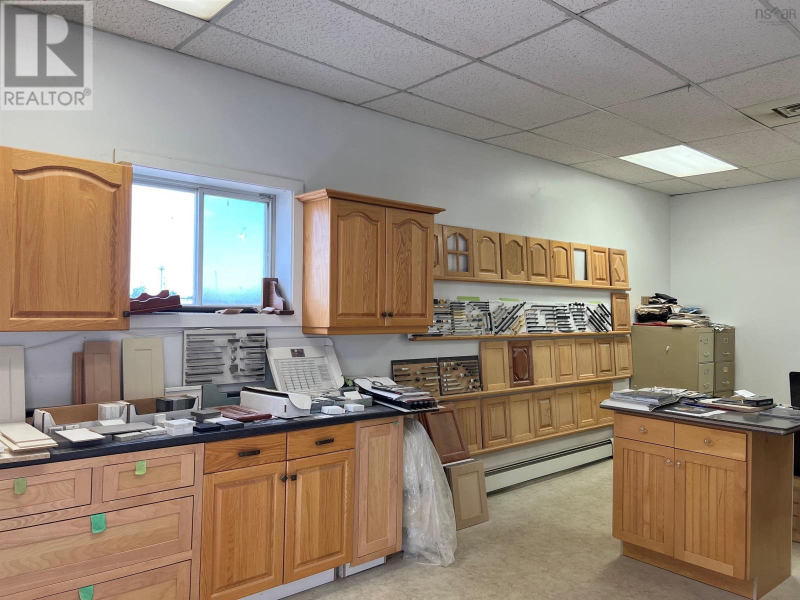 32 Railway Street, Truro, Nova Scotia  B2N 2H3 - Photo 4 - 202521370