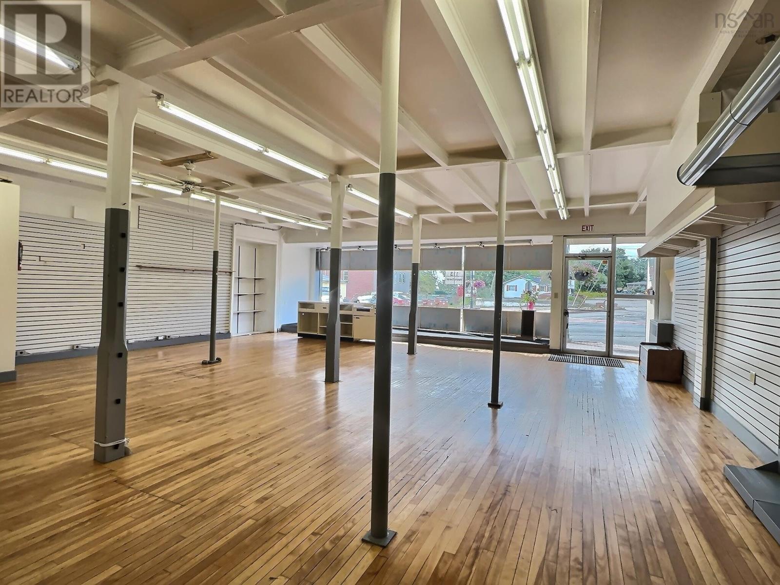 113 Victoria Street E, Amherst, Nova Scotia  B4H 1X9 - Photo 3 - 202521436