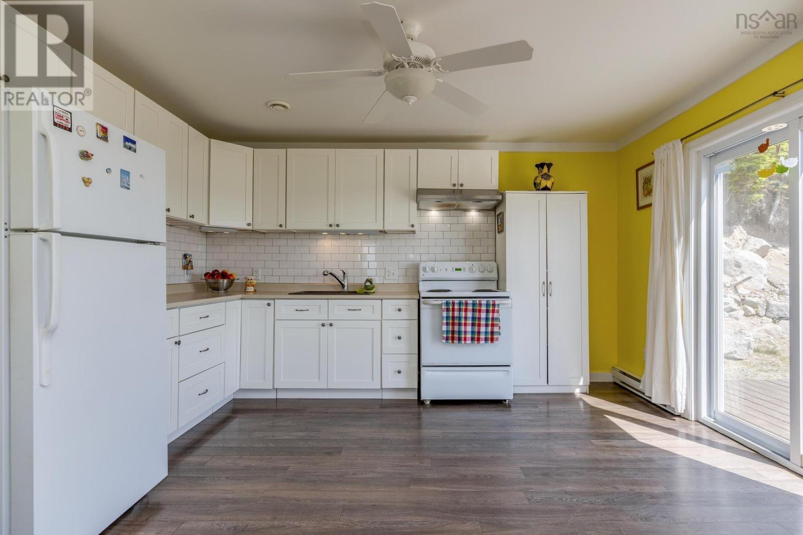 166 Hillside Drive, Boutiliers Point, Nova Scotia  B3Z 1W8 - Photo 11 - 202521594