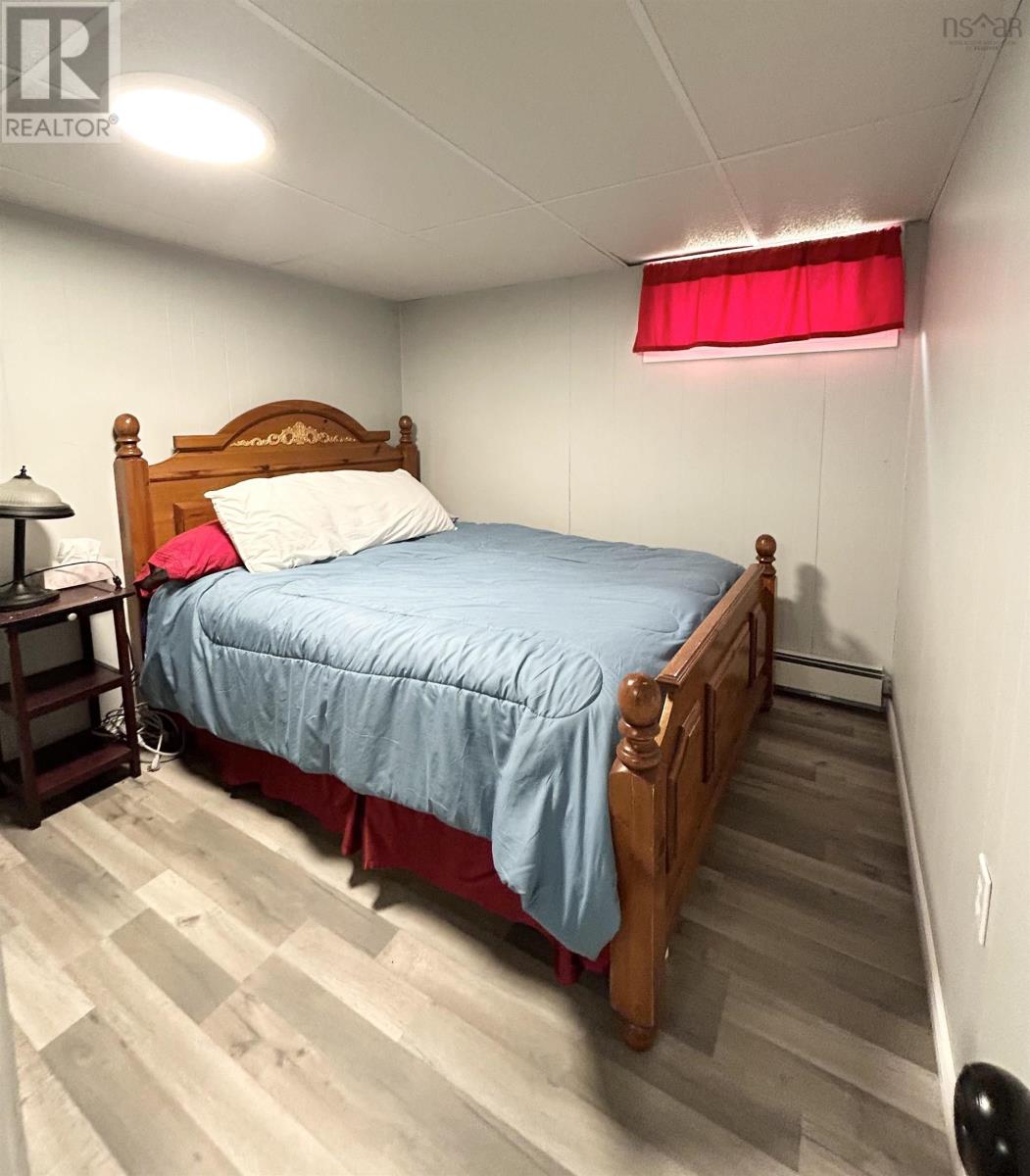 8 Smith Avenue, Springhill, Nova Scotia  B0M 1X0 - Photo 23 - 202521644
