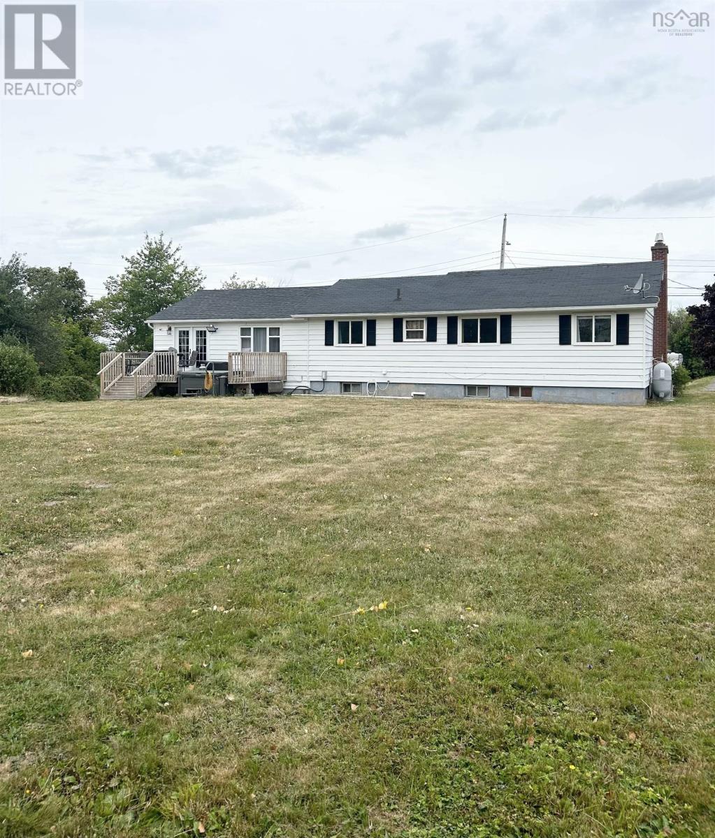 8 Smith Avenue, Springhill, Nova Scotia  B0M 1X0 - Photo 30 - 202521644