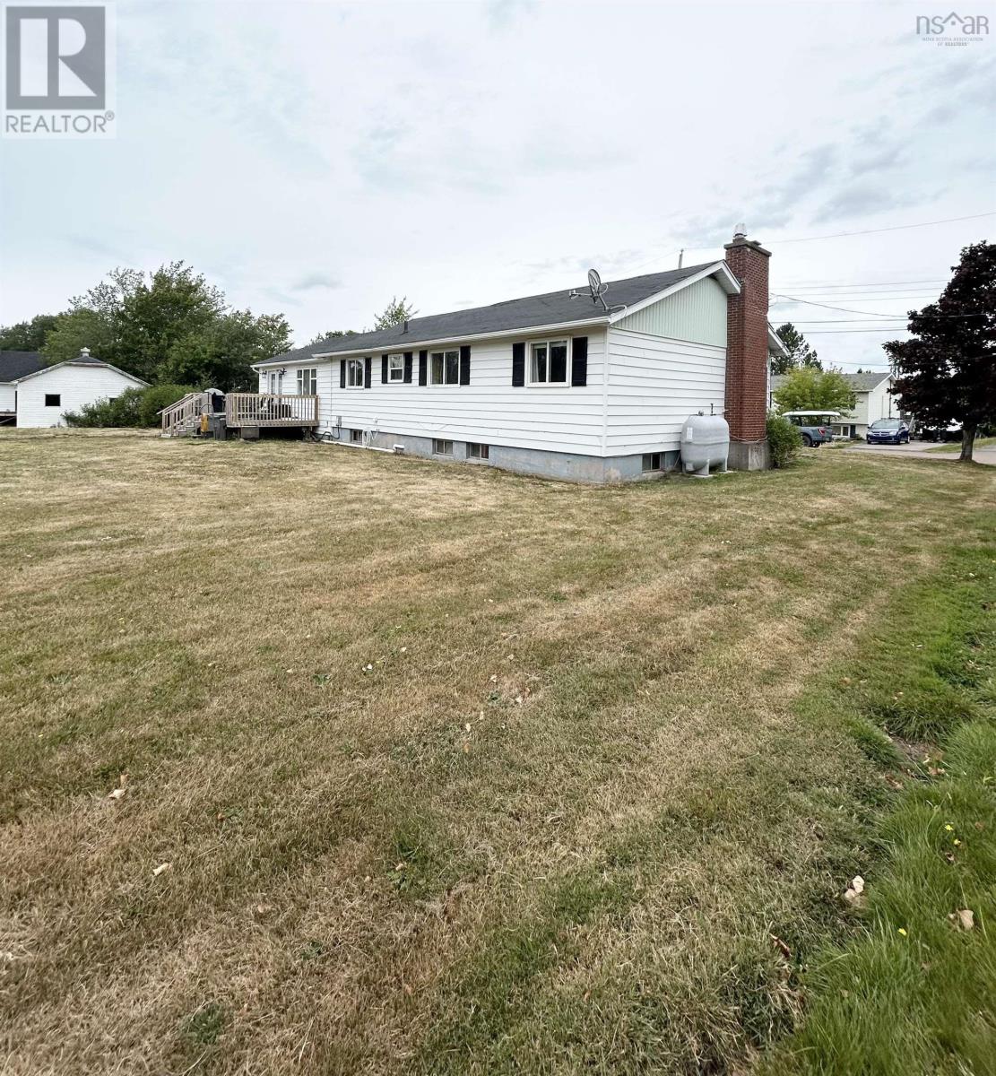 8 Smith Avenue, Springhill, Nova Scotia  B0M 1X0 - Photo 31 - 202521644