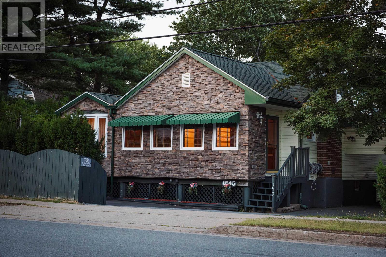 1645 St. Margaret's Bay Road, timberlea, Nova Scotia