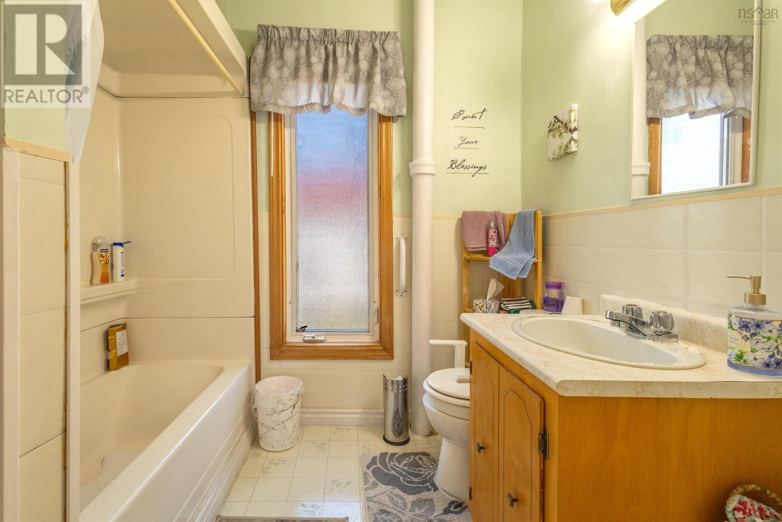 279 King Edward Street, Glace Bay, Nova Scotia  B1A 3W2 - Photo 27 - 202521683