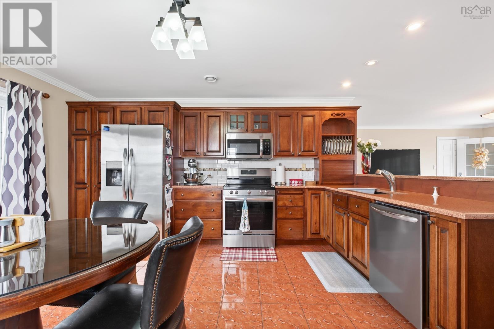 69-71-73-75 Dundee Drive, Sydney, Nova Scotia  B1P 5V2 - Photo 8 - 202521774