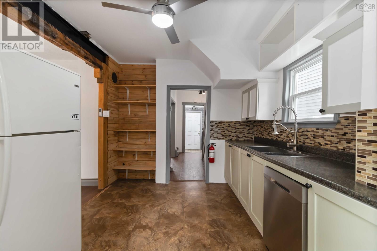 22 Rodney Road, Dartmouth, Nova Scotia  B2Y 3V5 - Photo 10 - 202521841