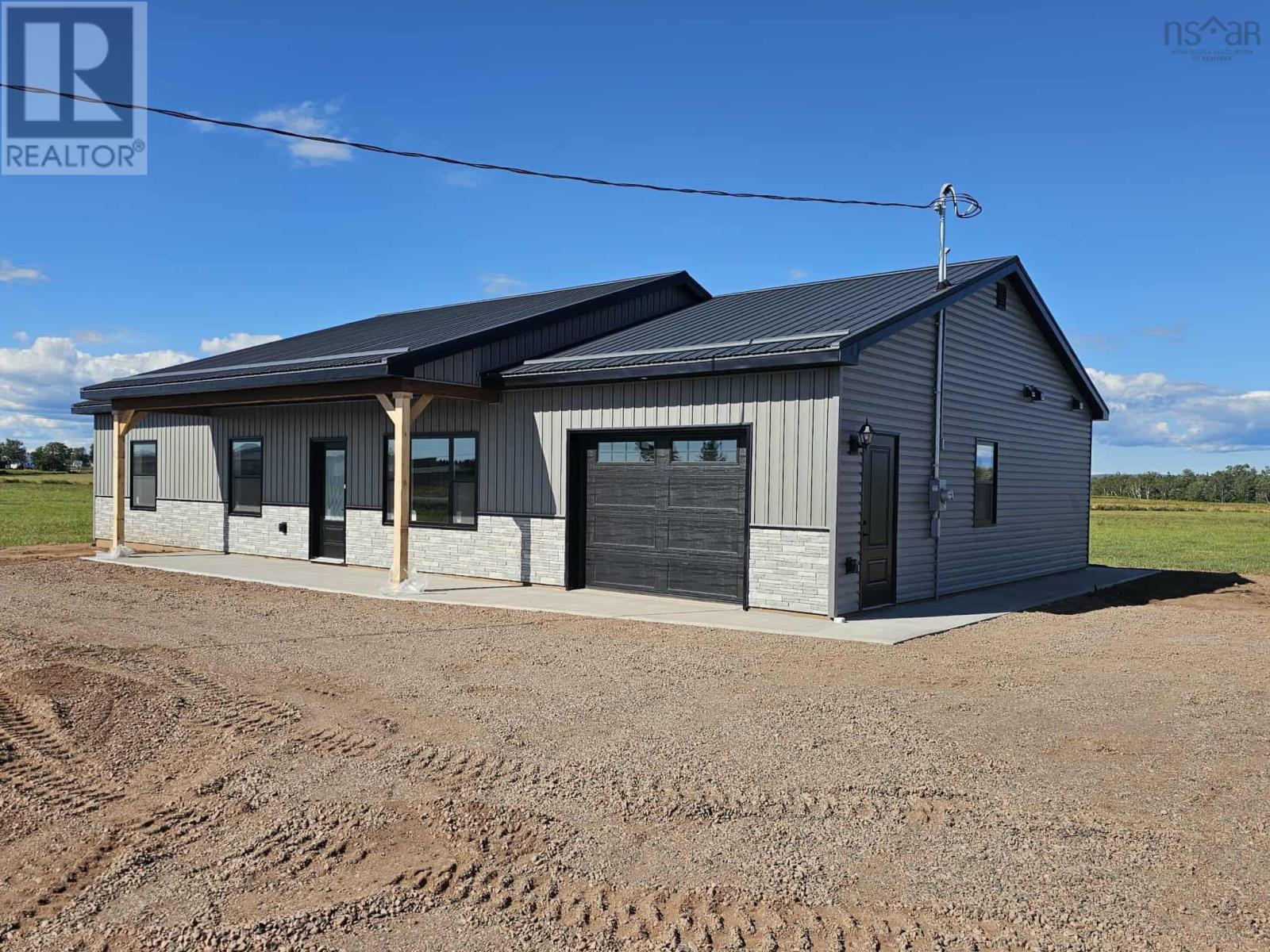 11297 Highway 2, Masstown, Nova Scotia  B0M 1G0 - Photo 2 - 202521910