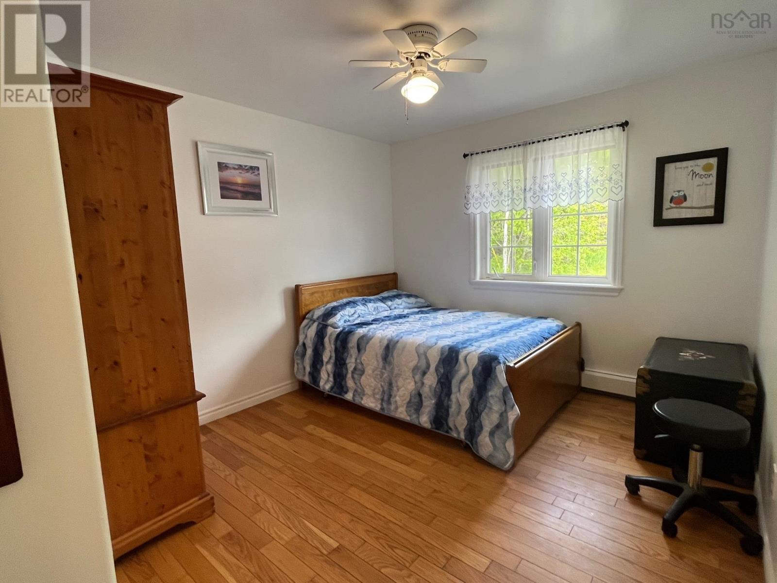 49 Big Baddeck Road, Baddeck, Nova Scotia  B0E 1B0 - Photo 12 - 202521924