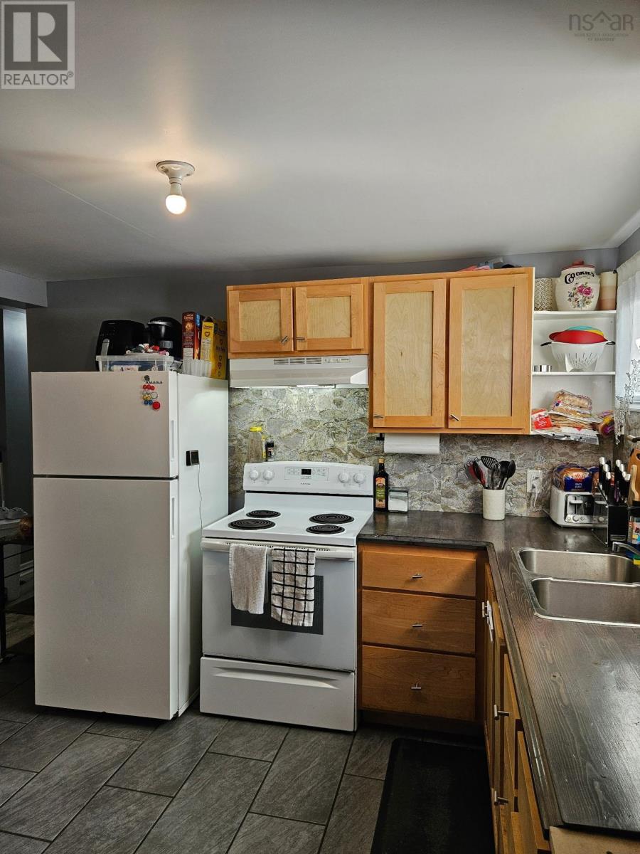 339 Hudson Street, New Waterford, Nova Scotia  B1E 3P7 - Photo 39 - 202521956