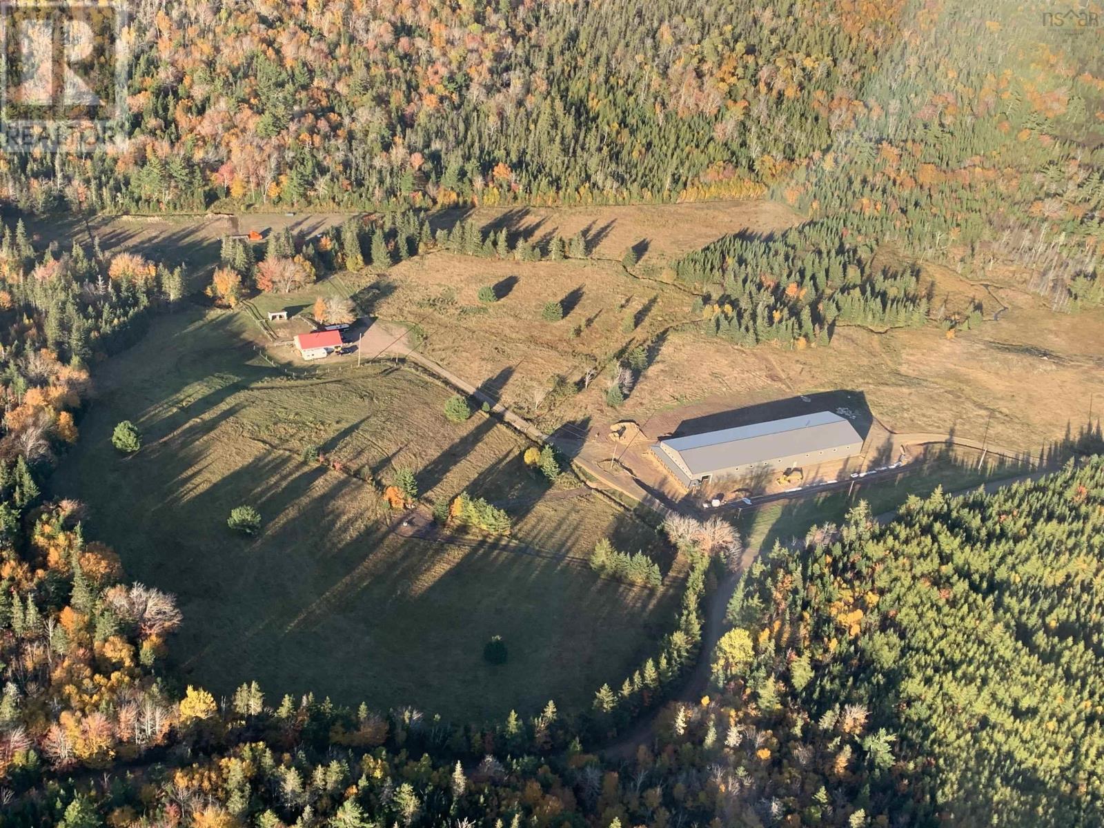 220 Campbell Road, West Bay, Nova Scotia  B0E 2Y0 - Photo 4 - 202522041