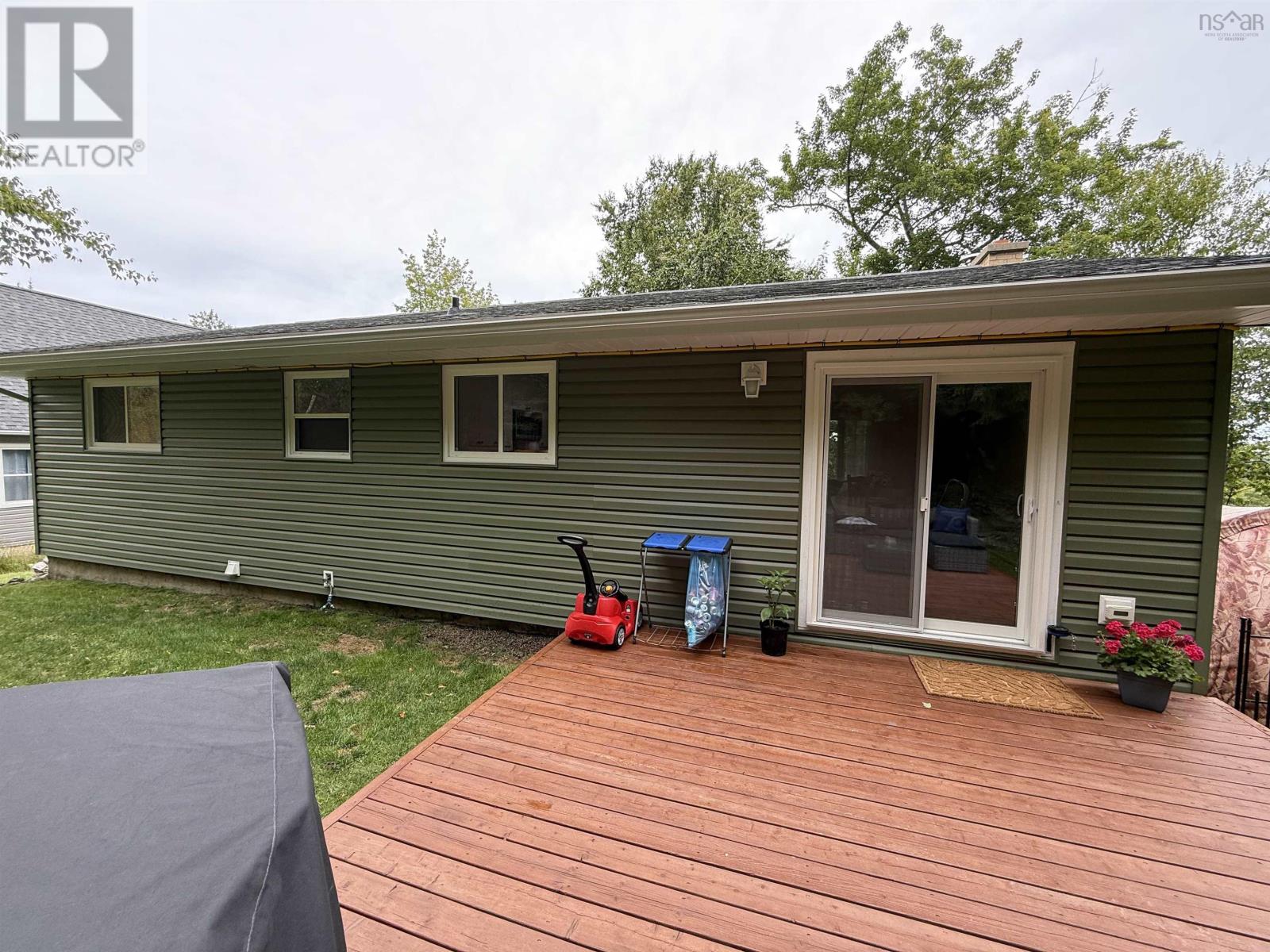 37 Echo Forest Drive, Lake Echo, Nova Scotia  B3E 1A2 - Photo 27 - 202522116