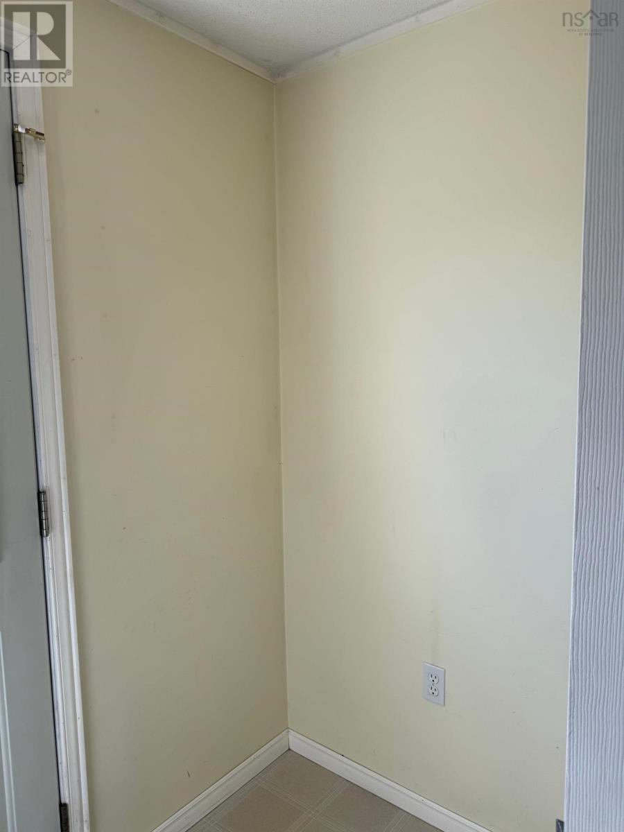 81 Thomson Drive, Bridgewater, Nova Scotia  B4V 4E1 - Photo 11 - 202522134