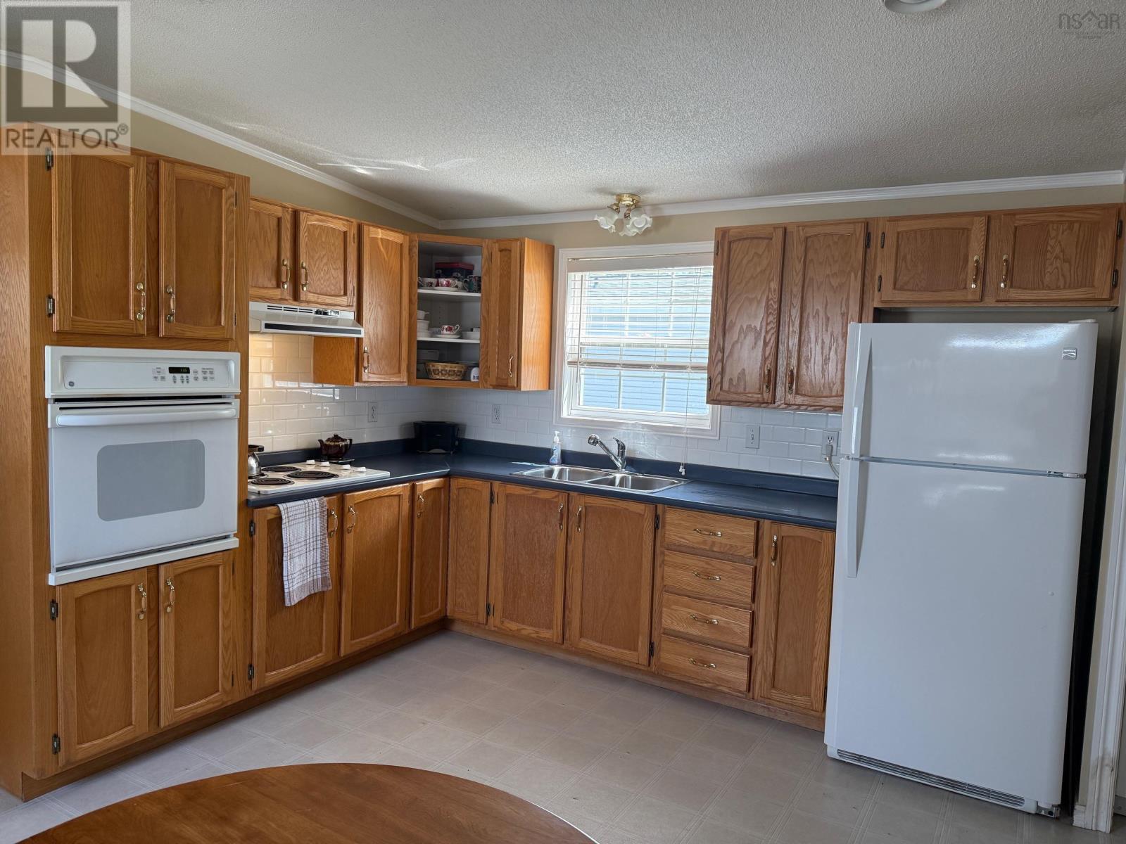 81 Thomson Drive, Bridgewater, Nova Scotia  B4V 4E1 - Photo 25 - 202522134