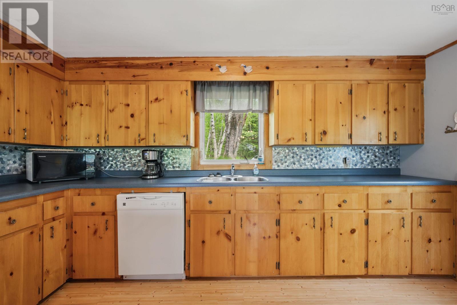 156 Lakewood Drive, Chester Grant, Nova Scotia  B0J 1K0 - Photo 6 - 202522368