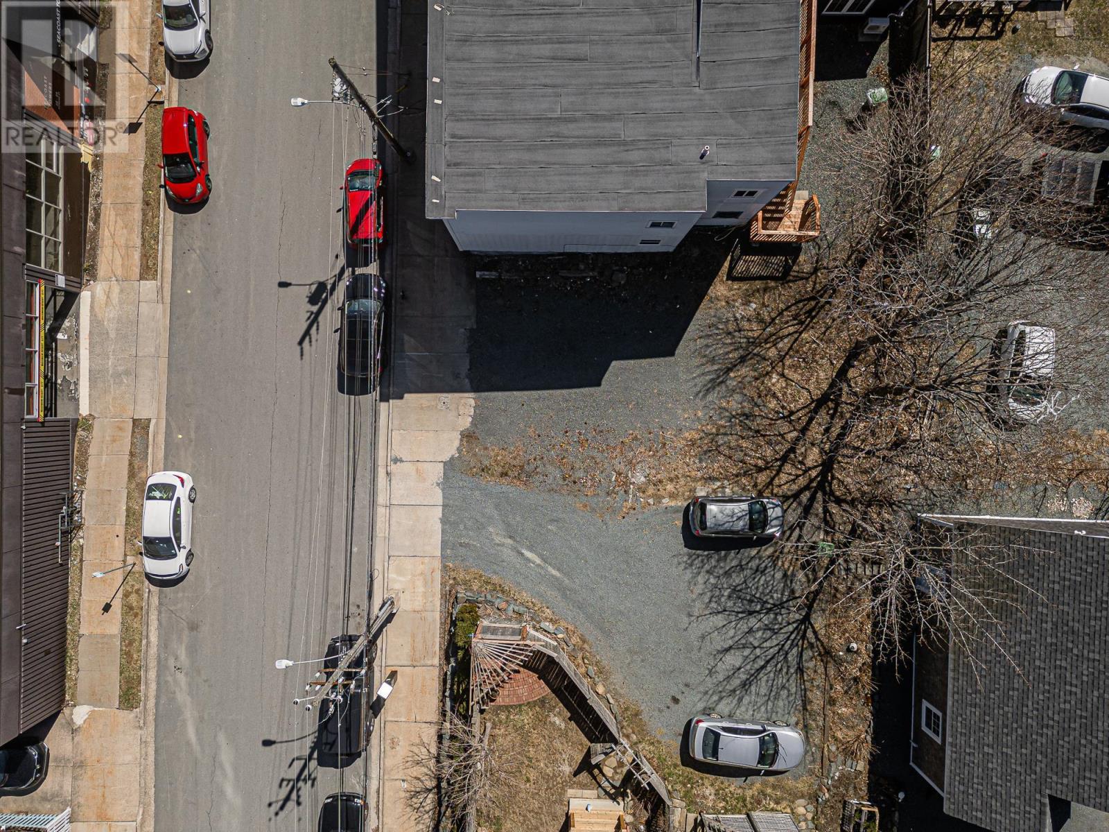 21 Dundas Street, Dartmouth, Nova Scotia  B2Y 2T8 - Photo 2 - 202522376