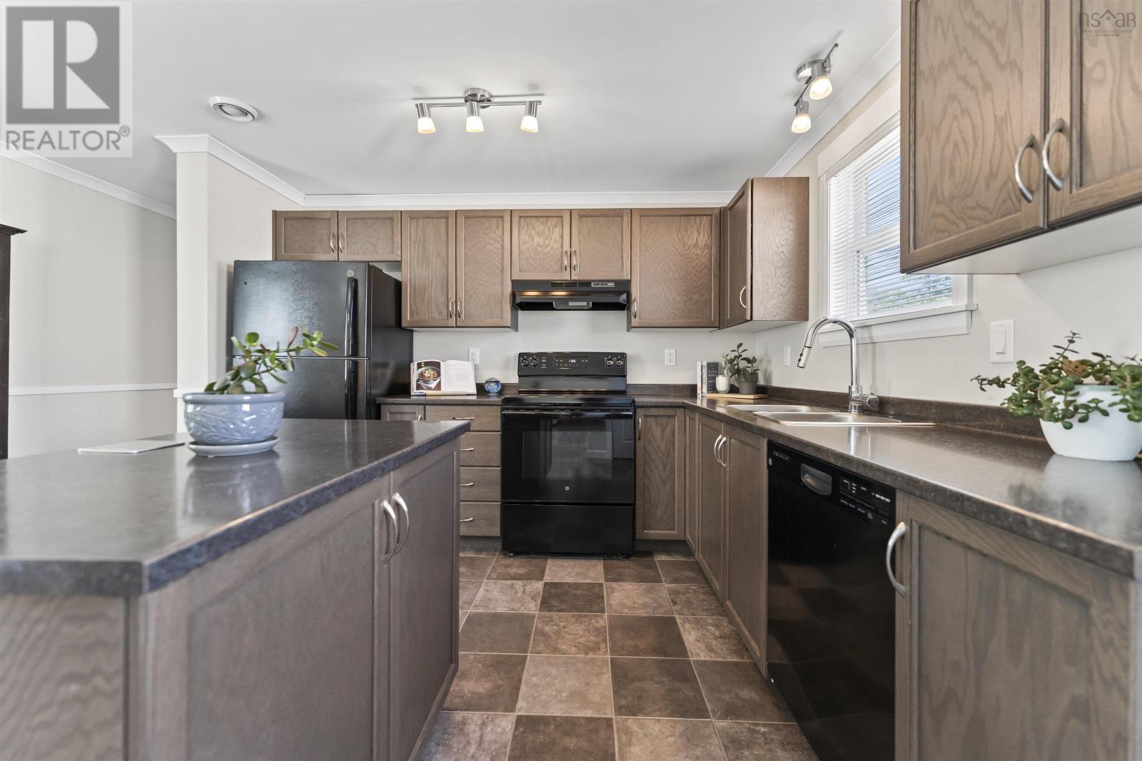 18 Parkview Drive, Middle Sackville, Nova Scotia  B4E 1B6 - Photo 6 - 202522398