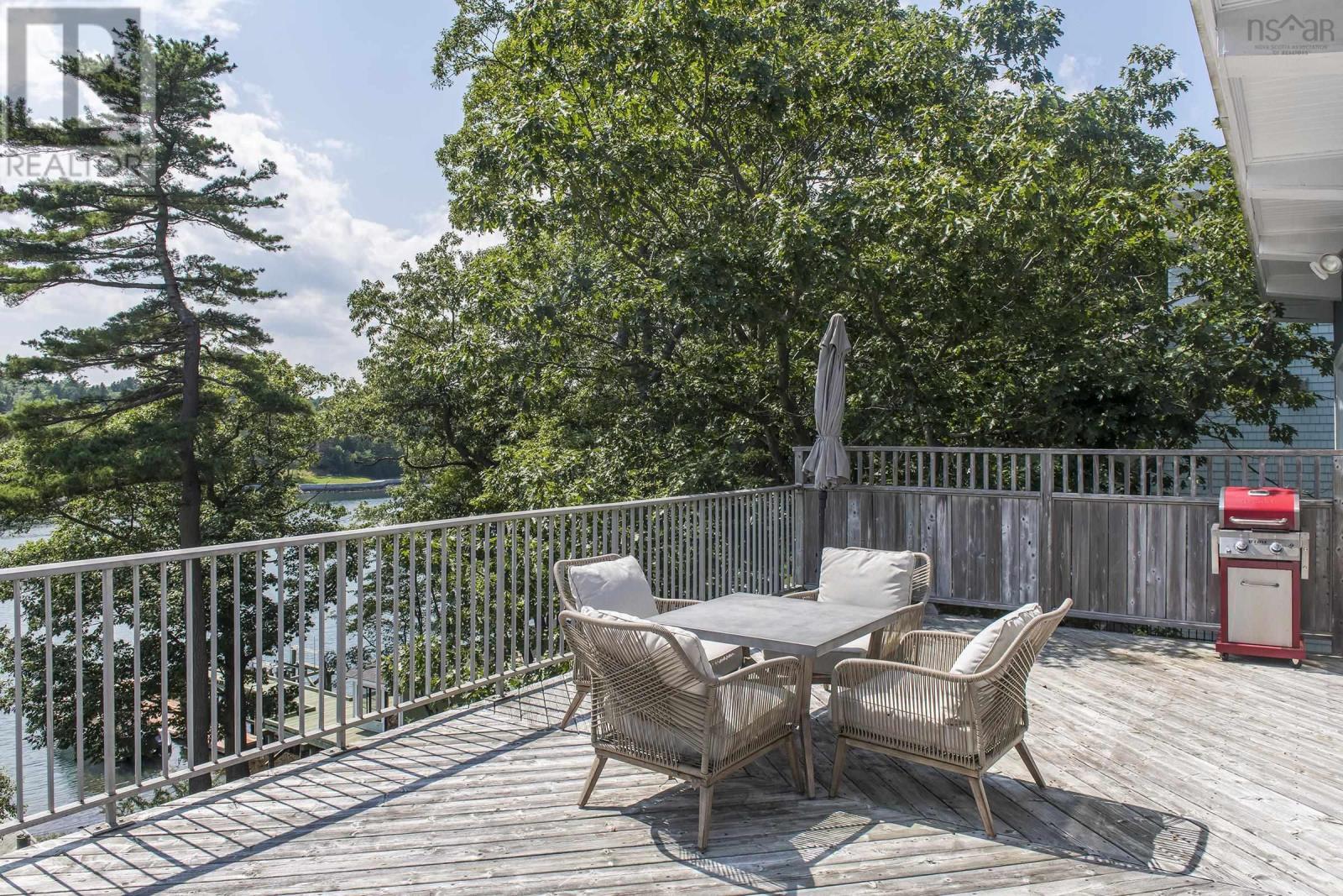 1084 Ridgewood Drive, Halifax, Nova Scotia  B3H 3Y4 - Photo 38 - 202522443