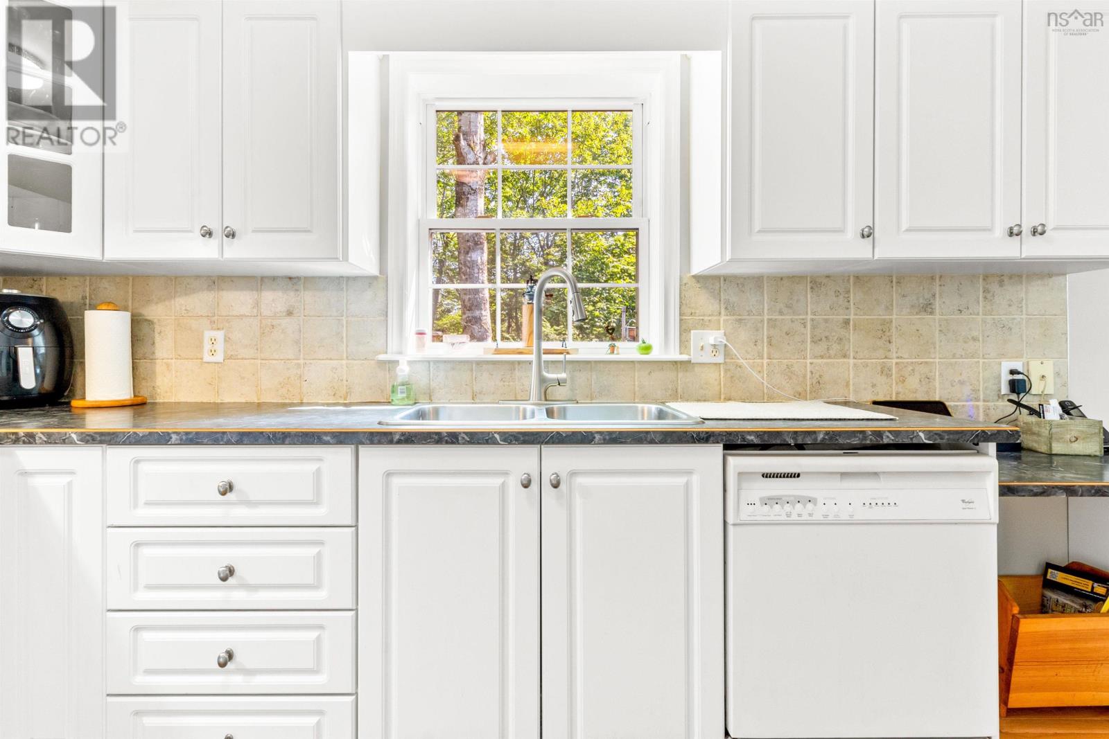 42 Canterbury Lane, Fall River, Nova Scotia  B2T 1A4 - Photo 14 - 202522453